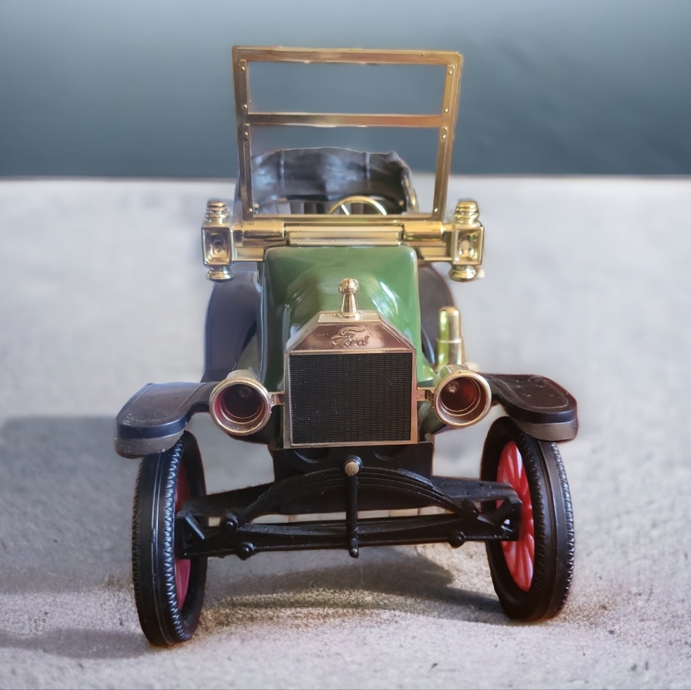 HP 😀 Vtg 74 Jim Beam Distilling Whiskey Decanter 1914 Model T Ford- Roundabout - Picture 2 of 14